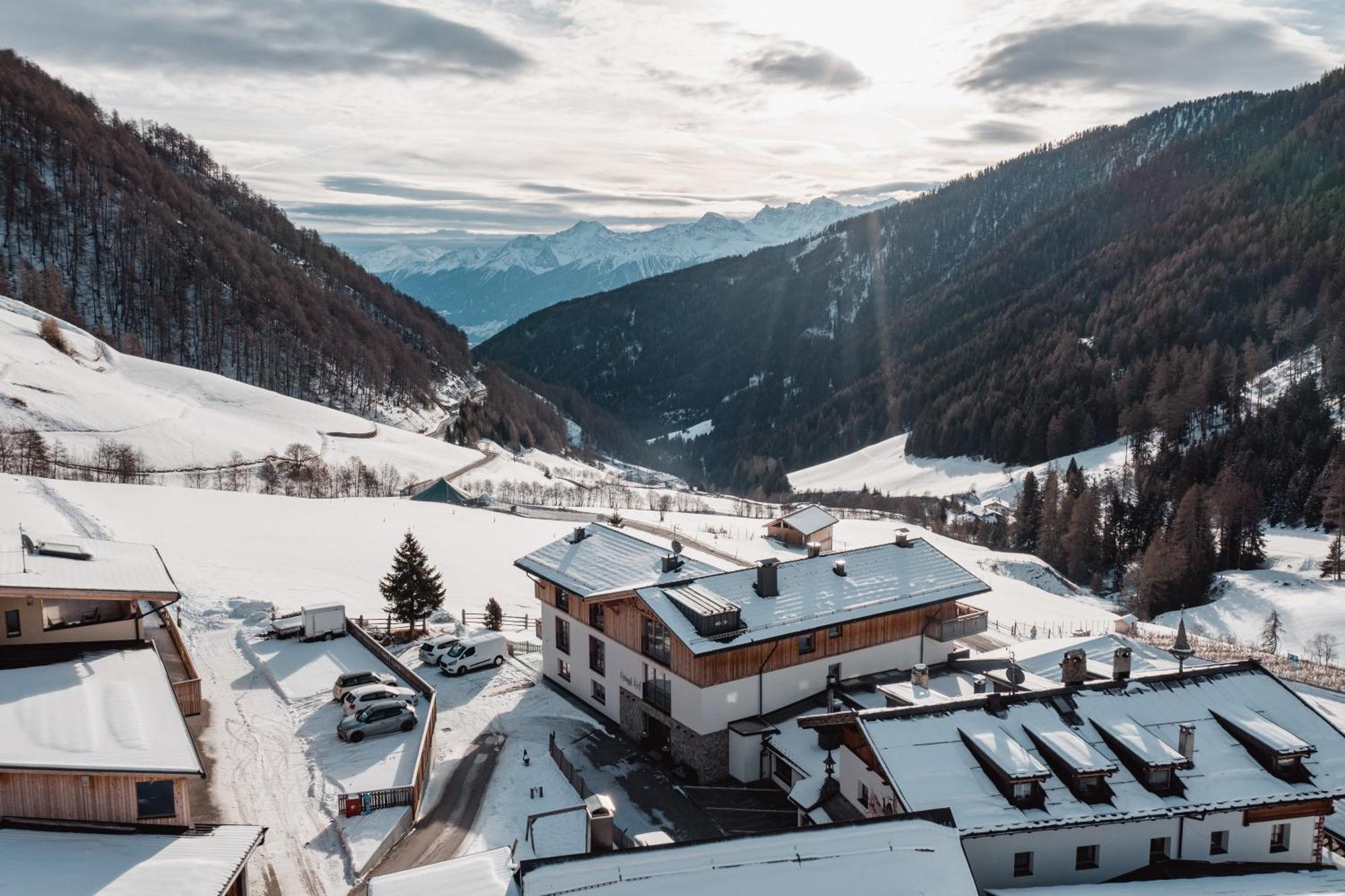 Anigglhof Hotell Malles Venosta Exteriör bild