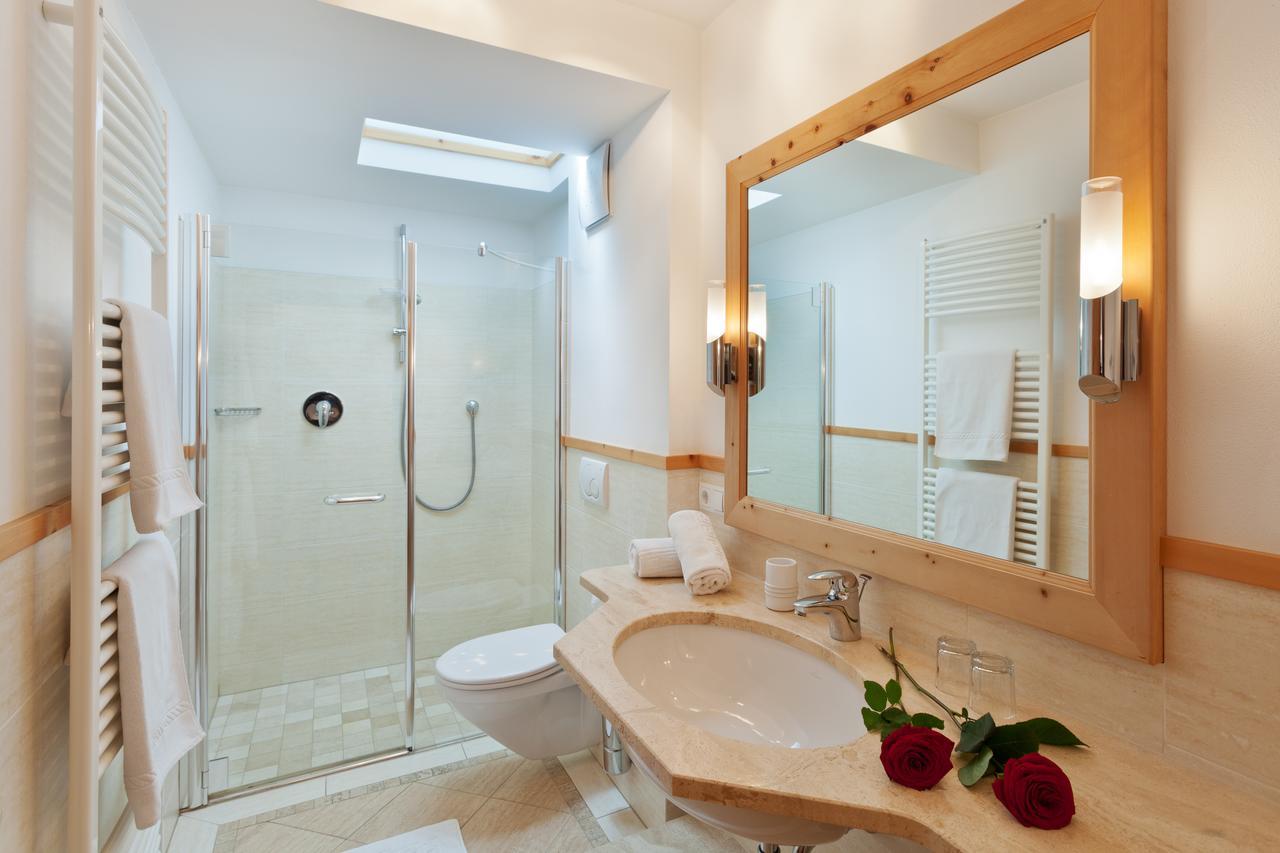 Anigglhof Hotell Malles Venosta Exteriör bild