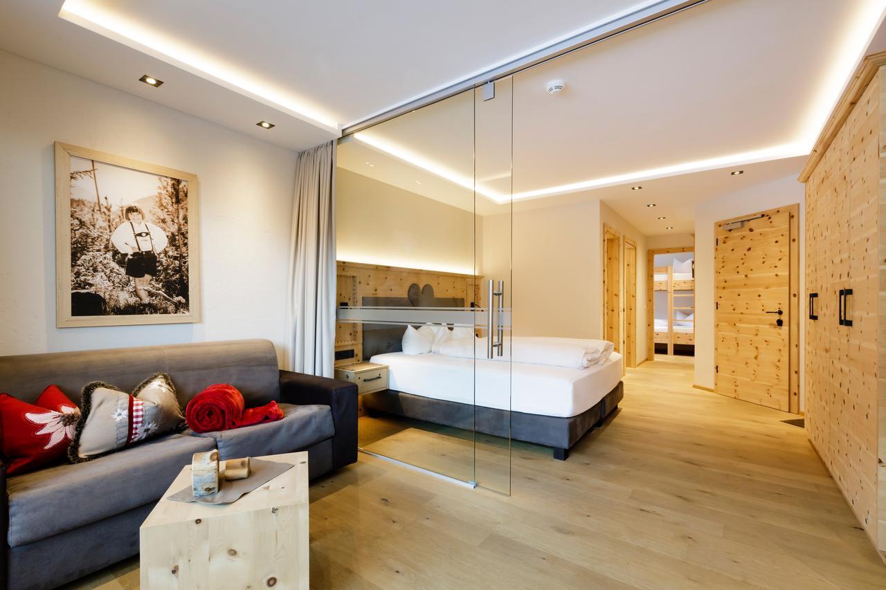 Anigglhof Hotell Malles Venosta Exteriör bild