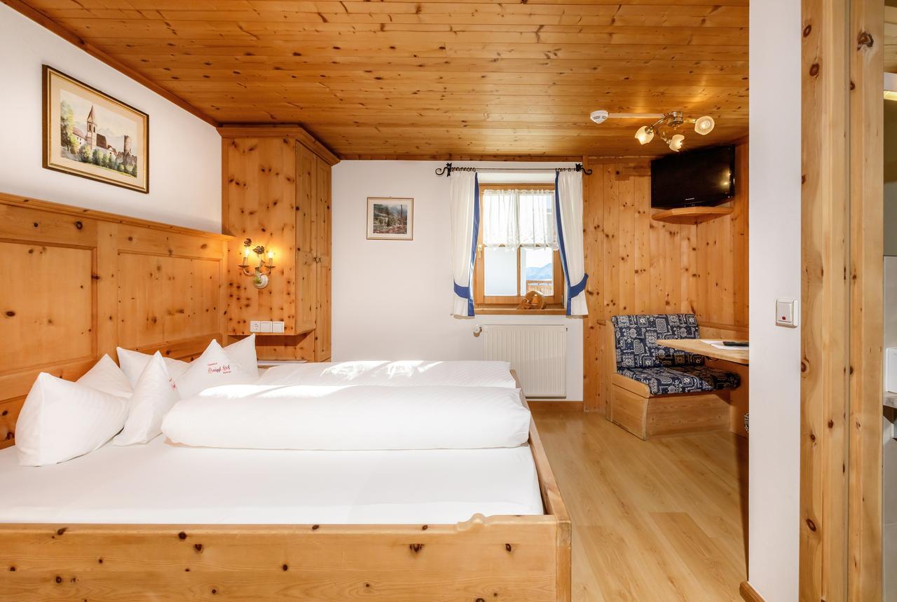 Anigglhof Hotell Malles Venosta Exteriör bild